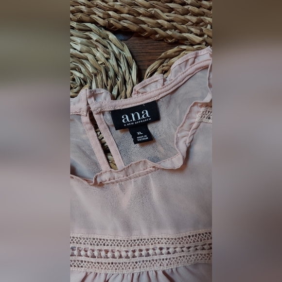 a.n.a Sleevless Blouse Size XL - Picture 7 of 8